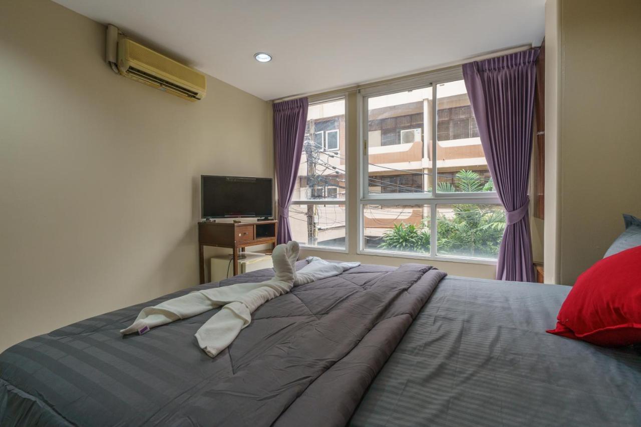 Cheqinn Bed Sukhumvit 4 Nana Plaza Bangkok Exteriör bild
